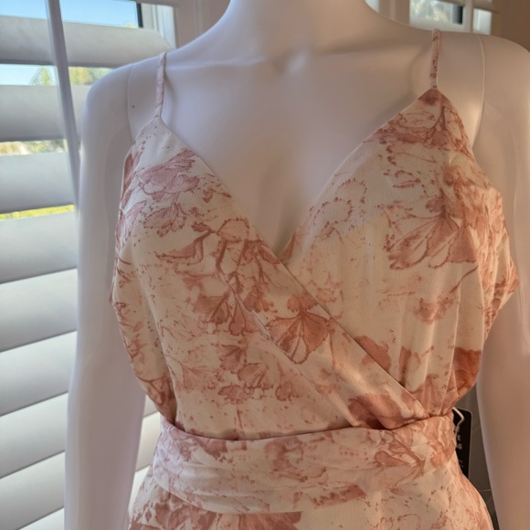 NWT EXPRESS Flowy Midi Spaghetti Strap Dress in Blush and White - Picture 5 of 9